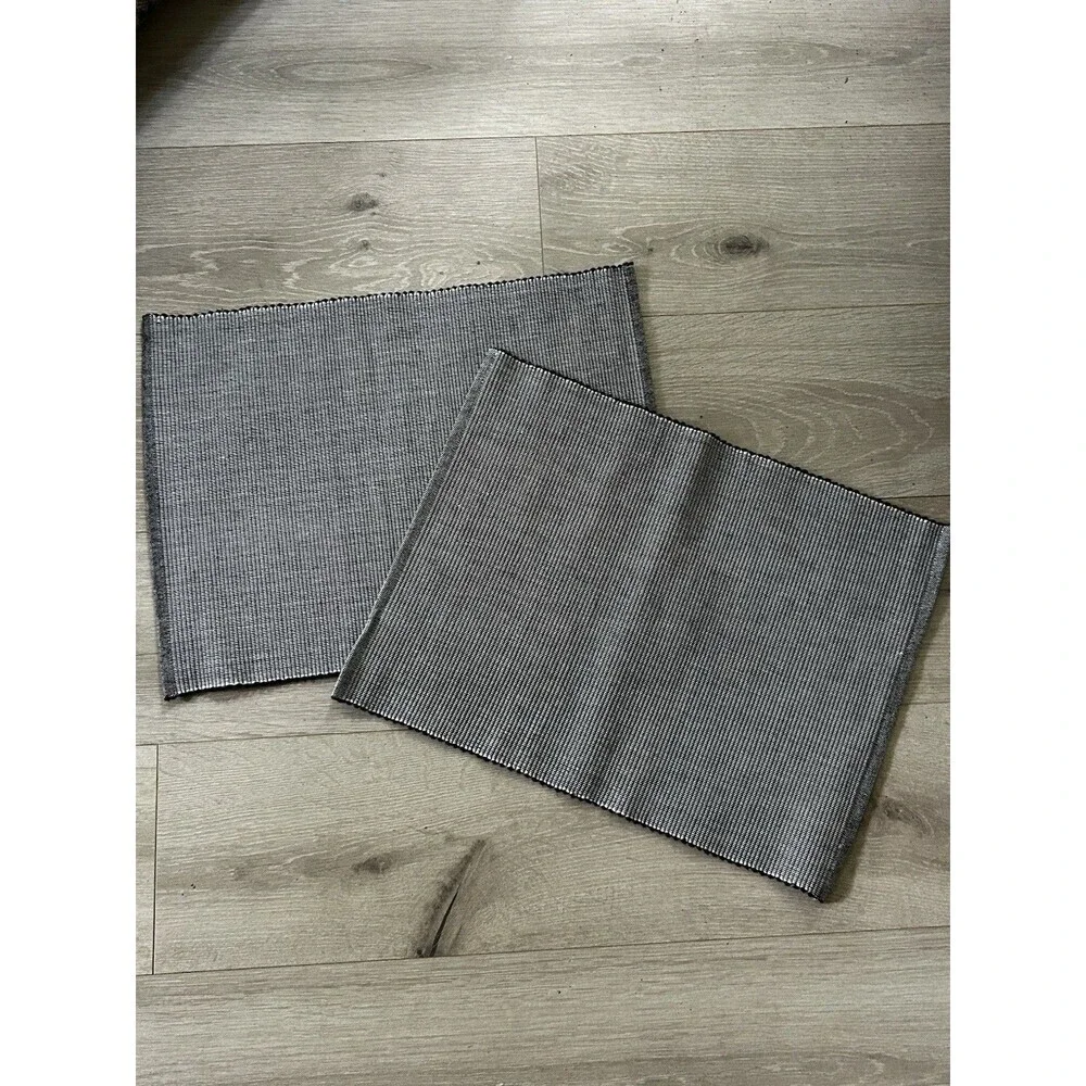 West Elm Woven Textured PlaceMats Set of 2 Black White 100% Cotton 14